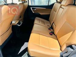 تۆیۆتا فۆرچێنەر